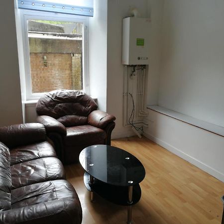 Budget Double Bedroom Near Glasgow City Centre And West End Exterior foto